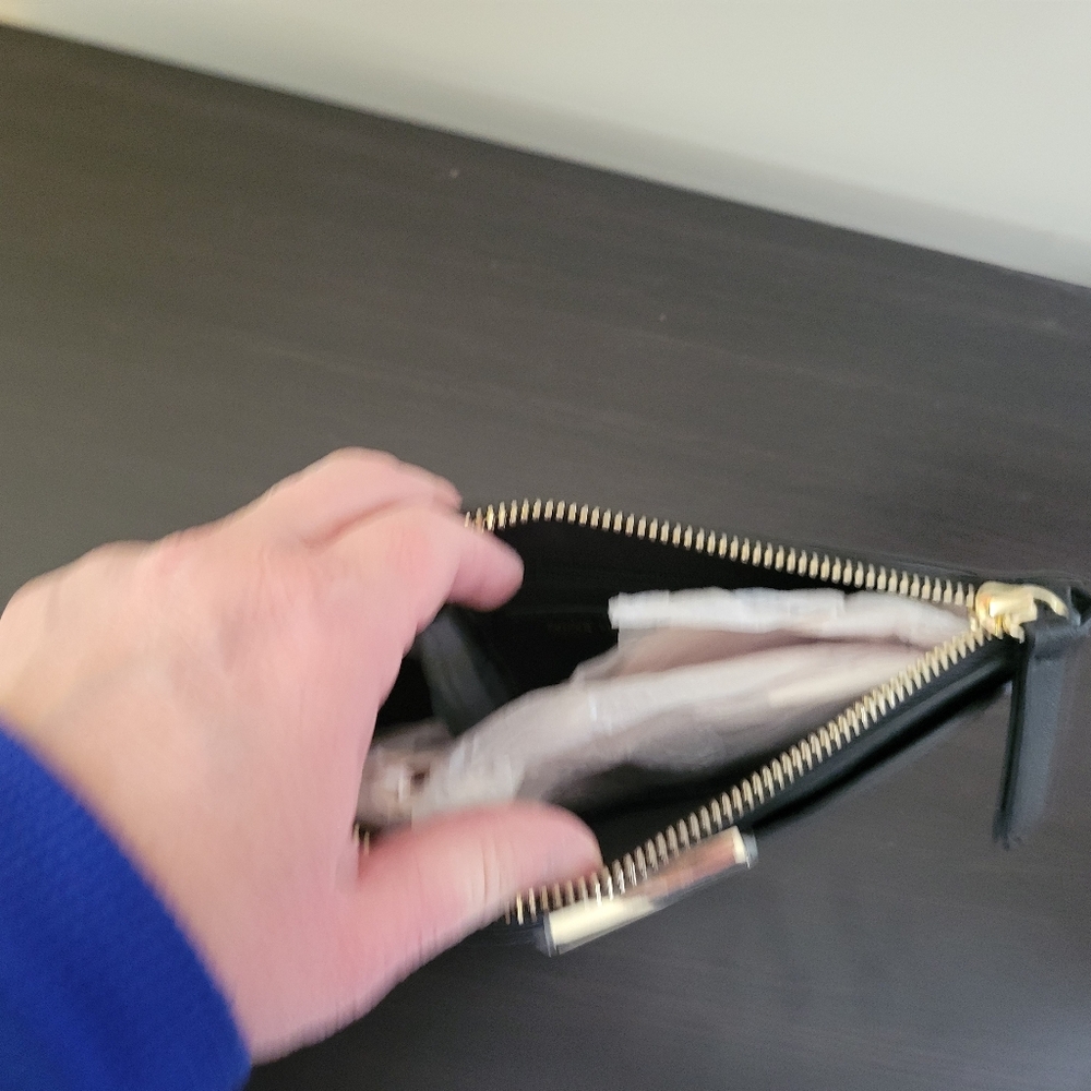 Nine West Lawson Wristlet/ Clutch NWT - Picture 5 of 5